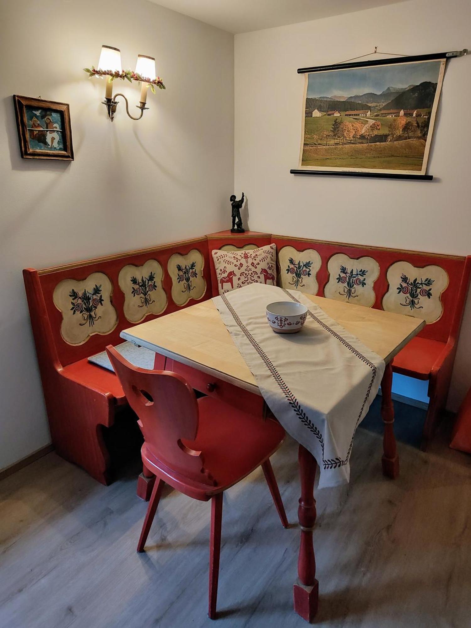 Ferienwohnung Resl - Geschmackvoll Renoviert & Zentral Im Historischen Schindelhaus Оберщауфен Екстериор снимка
